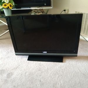 32" Vizio Flat Screen TV